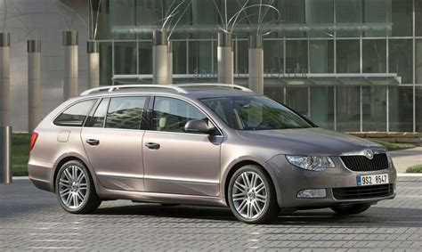 2010 Skoda Superb Combi Vivid Car