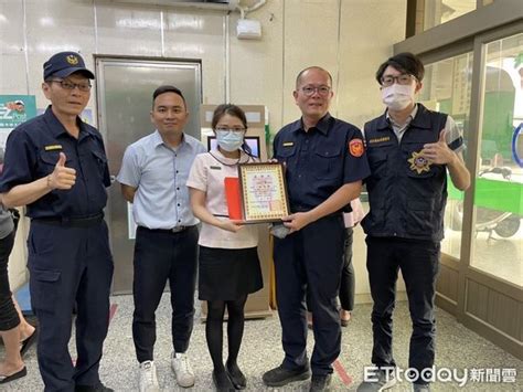 銀行行員阻詐保住民眾117萬存款 里港警分局長頒獎致謝 Ettoday地方新聞 Ettoday新聞雲