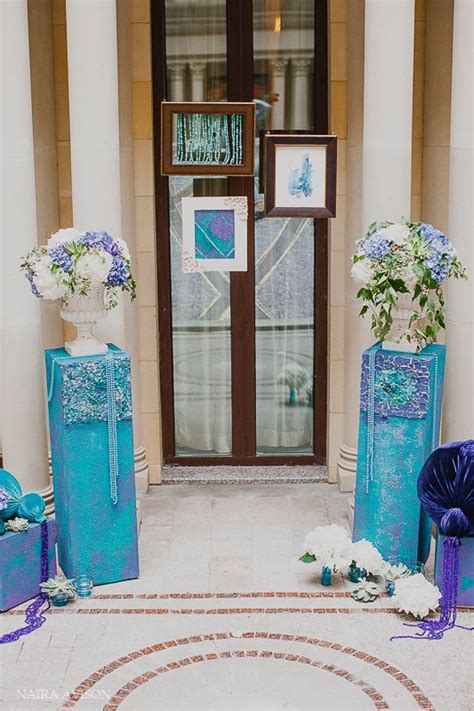 СИНЯЯ СВАДЬБА - в цвете павлиньих перьев | Peacock, Table decorations ...