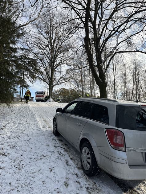 Winterliche Bergung Von Pkws Ff Hochleithen