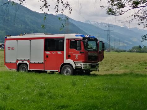 Einsatz Tierrettung aus der Enns Freiwillige Feuerwehr Öblarn