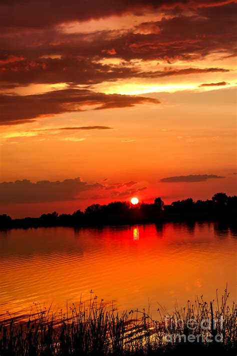 Red Sunset Beauty Photograph By Robert Bales