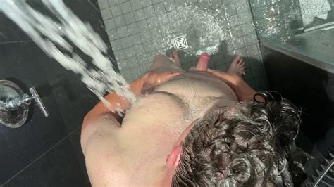 Chubby Guy Showers In Hotel American Gay Amateur Amateur Porn XHamster