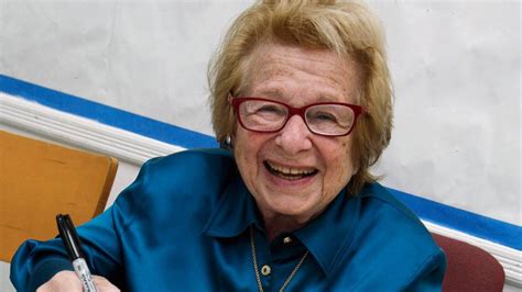 Dr Ruth Tweeted The Sexiest Apple Event Recap Youll Read All Day