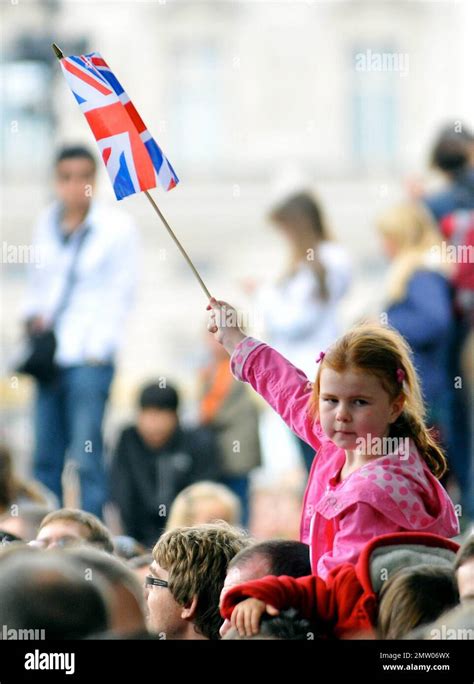 königliche Familie besucht Trooping the Colour den