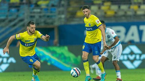 Isl Unbeaten In Eight Games Kerala Blasters Visits Mumbai