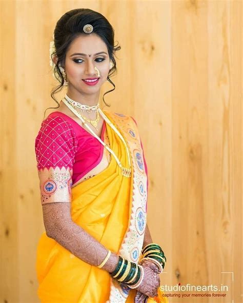 Pin By Anisha Vahini On Marathi Bride Kashta Navuwari Wedding