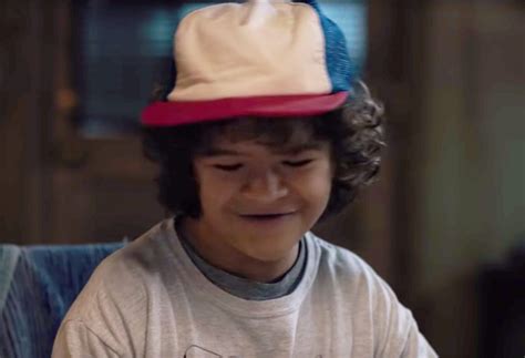 Red/White/Blue cap Gaten Matarazzo in Stranger Things | Stranger things ...