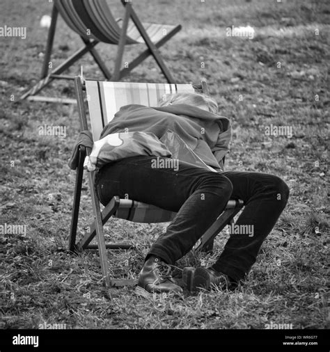 Sleeping In Deck Chair Hi Res Stock Photography And Images Alamy