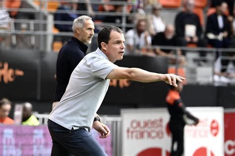 Fc Lorient Le Mérite Revient Aux Joueurs Dit Régis Le Bris Après