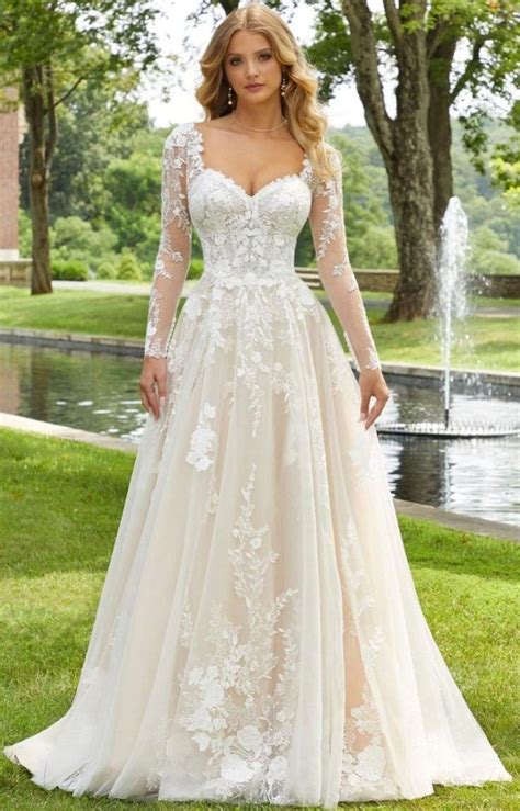 Pin By Winnie L Oursonne On Robe De Mariage Wedding Dresses Whimsical