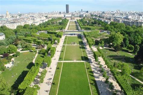 En Este Parque Se Encuentra La Torre Eiffel Opiniones Sobre Champ De