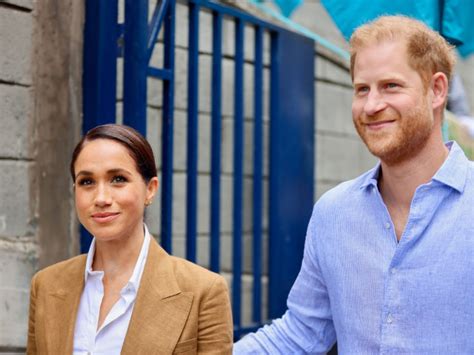 Val de comentarii după ce Meghan Markle și prințul Harry au lansat