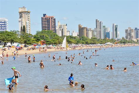 5 motivos para escolher Balneário Piçarras para passar o Verão Giro