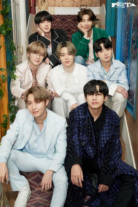 BTS、“2020 BTS FESTA”デビュー7周年を記念し家族写真を公開 | Musicman