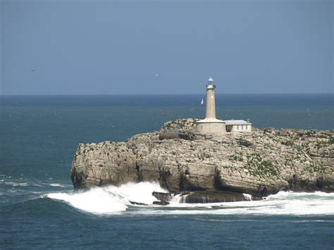 Faro De La Isla De Mouro Santander A Photo On Flickriver