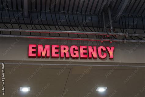 Hospital Emergency Room sign Hospital Emergency Room sign Stock Photo ...