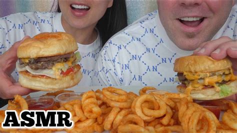 ASMR OUR FAVOURITE BURGER EATING SOUNDS NO TALKING SAS ASMR YouTube