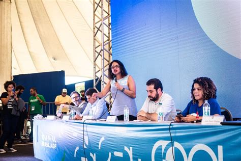 Luciana Santos Defende Luta Pela Democracia No Congresso Da Une Pcdob