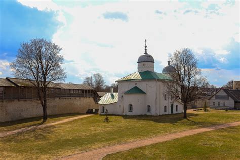 Изборская крепость - Изборск