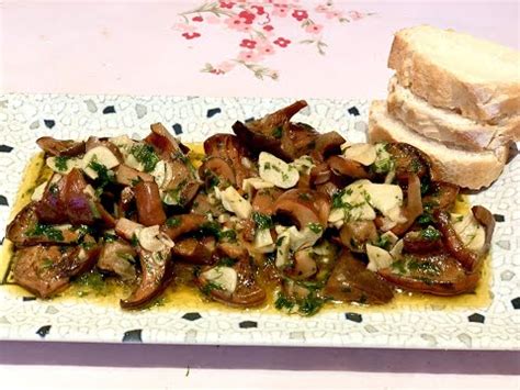 Deliciosos níscalos al horno con ajo y perejil una receta sabrosa y