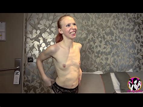 Puta Pelirroja Delgada Realmente En El Sexo Anal XVIDEOS