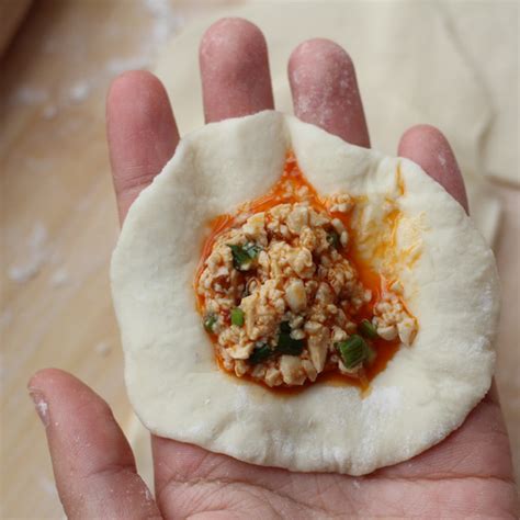 Baozi—How to Fold Baozi - China Sichuan Food