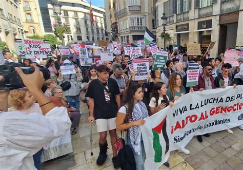 Apoyo Mayoritario De Los Estudiantes A La Huelga En Favor Del Pueblo