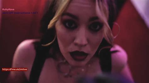 College Camgirl So Fuckin Hot