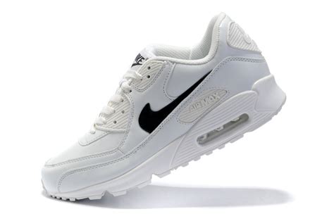 Achat Nike Pas Cher Air Max 90 Blanche Et Noir Homme Soldes