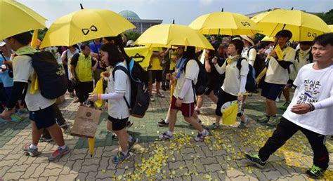 Familiares de las víctimas del ferry Sewol piden que Corea investigue