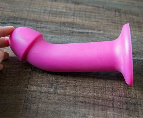 Truskyn Tru Curve Silicone Dildo Review Kinky World