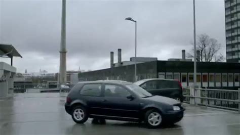 Imcdb Org Volkswagen Golf Iv Typ J In Unter Feinden