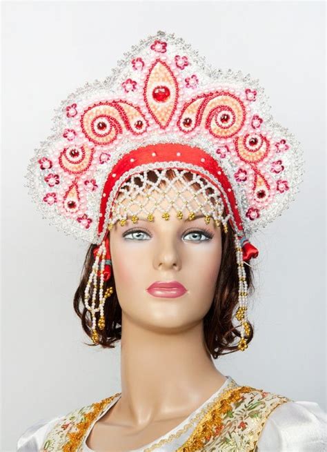 Русский кокошник