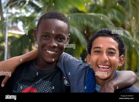 Adolescente Costarricense Fotos e Imágenes de stock Alamy