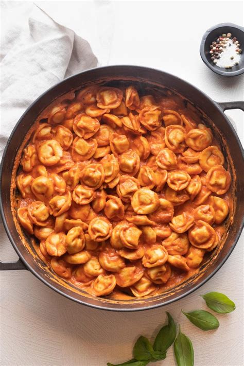 Tortellini With Creamy Tomato Sauce One Pan Minutes Nourish And