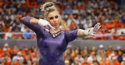 LSU Gymnast KJ Johnson Suffers Broken Foot Injury While Celebrating ...