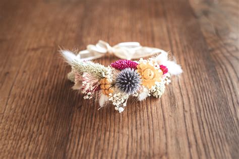 Bracelet En Fleurs Séchées Pour Un Côté Pop Et Vintage Le Jour De Son