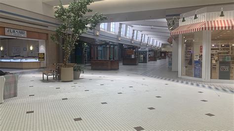 Enfield Square Enfield Ct Yup Still A Dead Mall Rdeadmalls