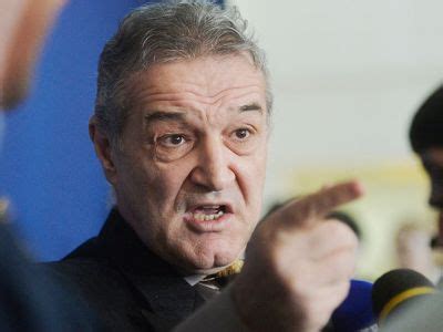 La revedere Gigi Becali nu l mai vrea la echipă și îl pune pe lista