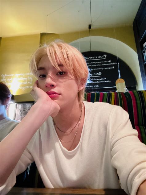 230401 Weverse Jake Renhypen