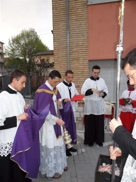 Traditio Catholica Romana Tolentino Alcune Foto Del Triduo Pasquale