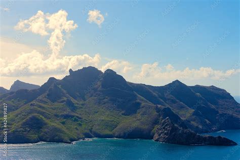 Montagnes De Nuku Hiva Iles Marquises Polynesie Francaise Stock