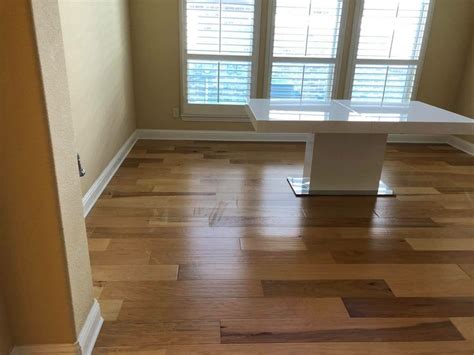 Hand Scraped Natural Hickory Floors Hickory Flooring Luxury Vinyl