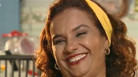 Solange Couto diz que bordão de Dona Jura personagem de O Clone