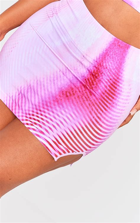 Shape Hot Pink Body Print Split Side Mini Skirt Prettylittlething