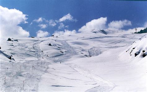 Alpine skiing Auli Ski Resort Joshimath Uttarakhand India