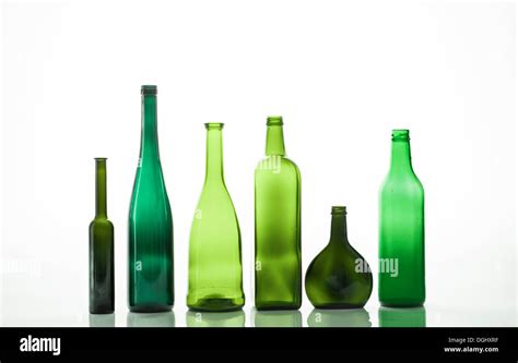 Green Bottles Fotos Und Bildmaterial In Hoher Aufl Sung Alamy