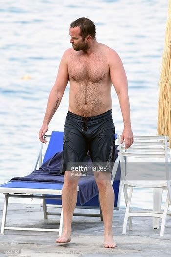 SULLIVAN STAPLETON Feet AZNudeFeet Men