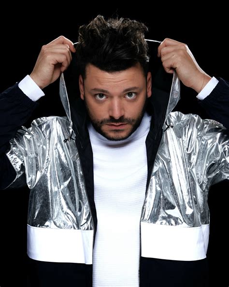 Interview Lhumoriste Kev Adams Présente « Miroir Au Zénith De Rouen